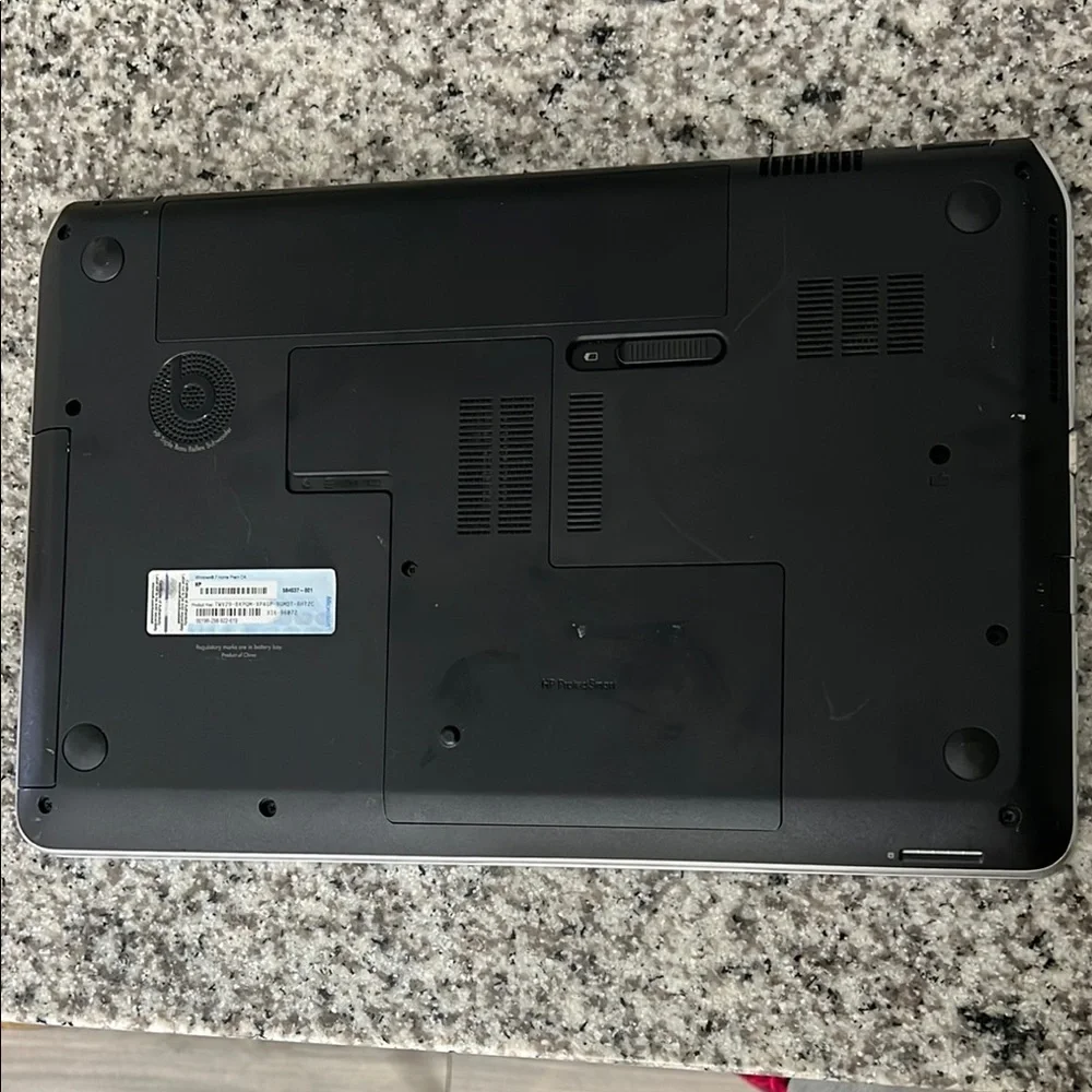 HP Black Laptop Beats Audio (needs fixing)